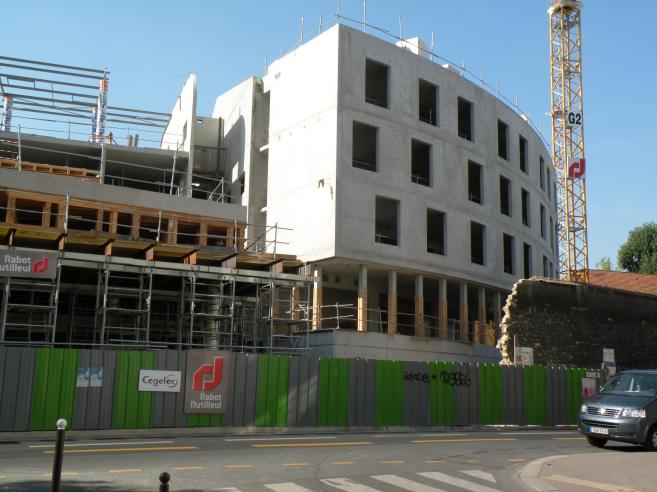  immeuble en chantier, hôpital Sainte-Anne